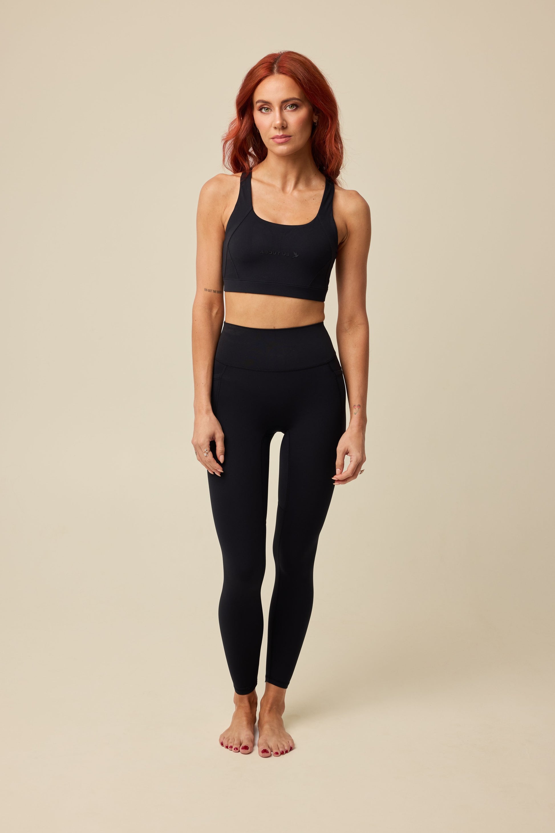 Aura Leggings & Bra Set — Black — front