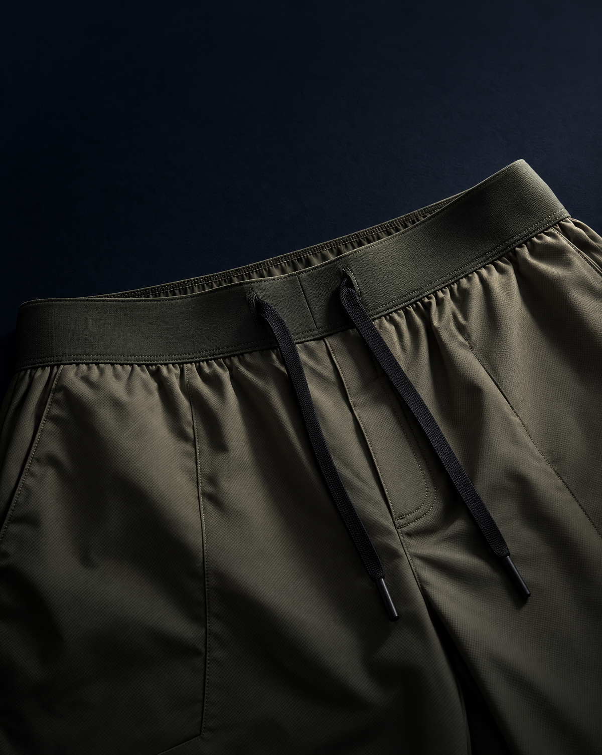 Halo Active Shorts in Green, waistband and drawcord detail