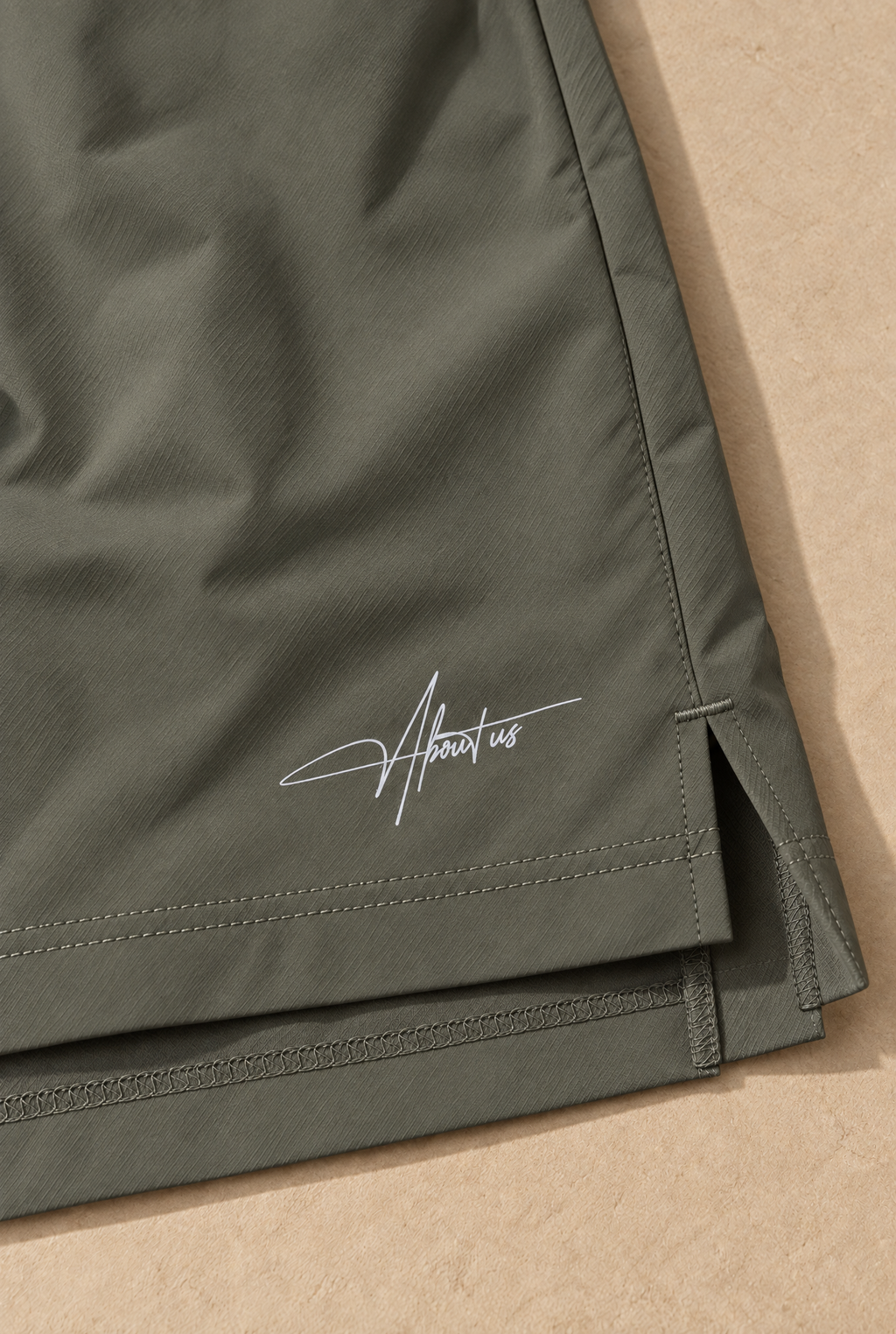 Halo Active Shorts in Green, hem detail